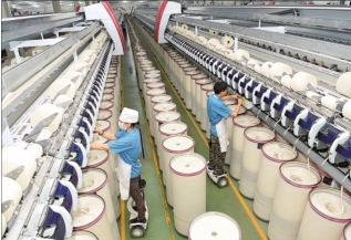 瀚海綠洲 綻放異彩 巴音郭楞紡織技術(shù)開發(fā)新篇章