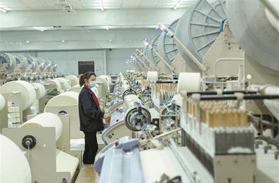 產(chǎn)業(yè)援疆助力兵團經(jīng)濟社會高質(zhì)量發(fā)展紀(jì)實——紡織技術(shù)開發(fā)篇