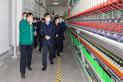 王震調(diào)研晉城經(jīng)濟(jì)技術(shù)開發(fā)區(qū)與澤州縣紡織技術(shù)開發(fā)