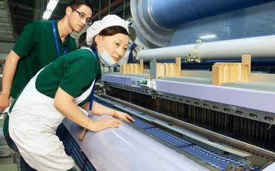 江蘇如東構(gòu)建'工匠搖籃' 校企合作釋放產(chǎn)學(xué)研融合紅利，助推紡織技術(shù)開發(fā)