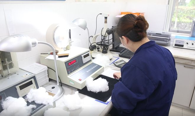 你所穿的NIKE、優衣庫、H&M等品牌，原材料或許都來自金山這家紡織技術開發企業